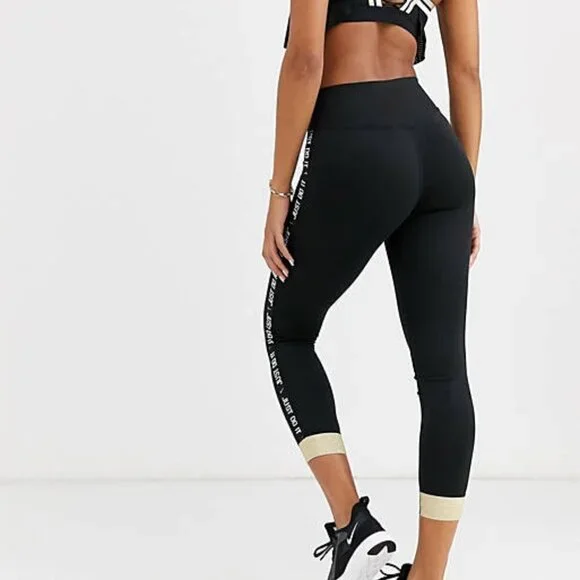 𝅺nike Bnwot Training Pants Sz Xsmall Gold Trim